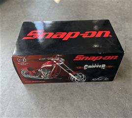 SNAP-ON 1/10 SCALE DIECAST CHOPPER MOTORCYCLE OPEN BOX